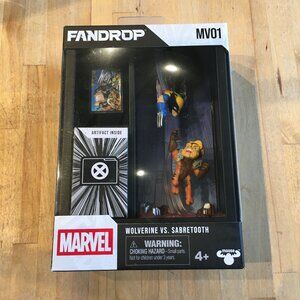 Wolverine vs. Sabretooth Marvel FANDROP Figure Set